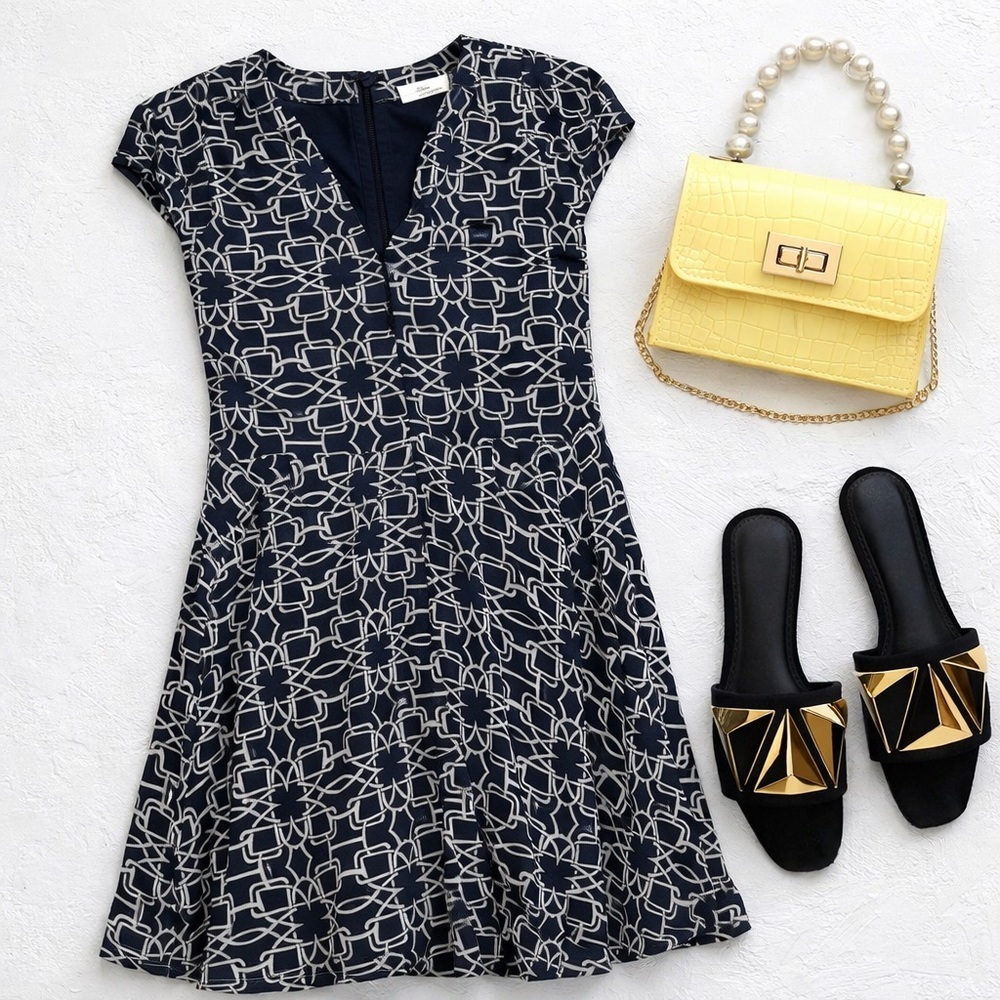 🆕Chic beautiful dress M ptp 19”